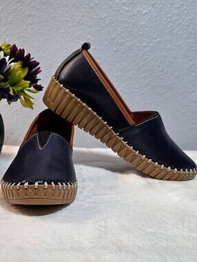 Like NEW! Spring Step Navy Leather Slip-on Wedge Loafer: Size – 7.5 - 8 (38 EU)